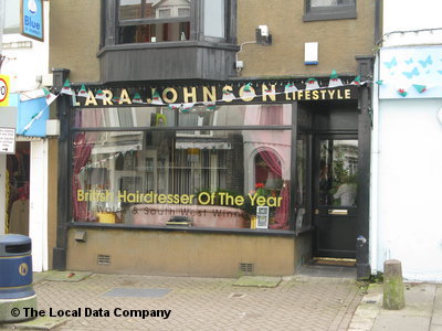 Lara Johnson Lifestyle Swansea