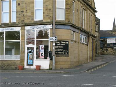 Tracey Simons Heckmondwike