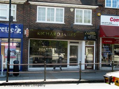 Richard James Barbers West Wickham