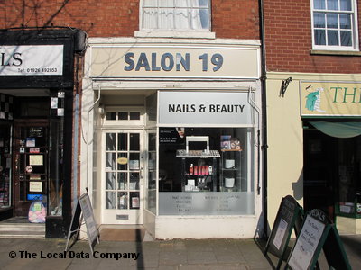 Salon  Warwick